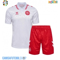 Camisa de time de futebol Dinamarca Replicas 2º Equipamento Infantil Europeu 2024 Manga Curta (+ Calças curtas)